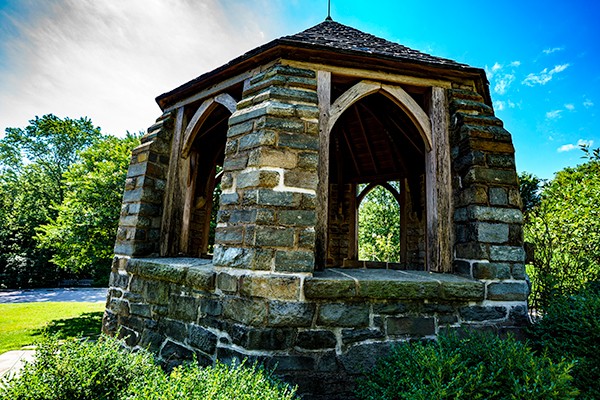 Bisop Garden structure
